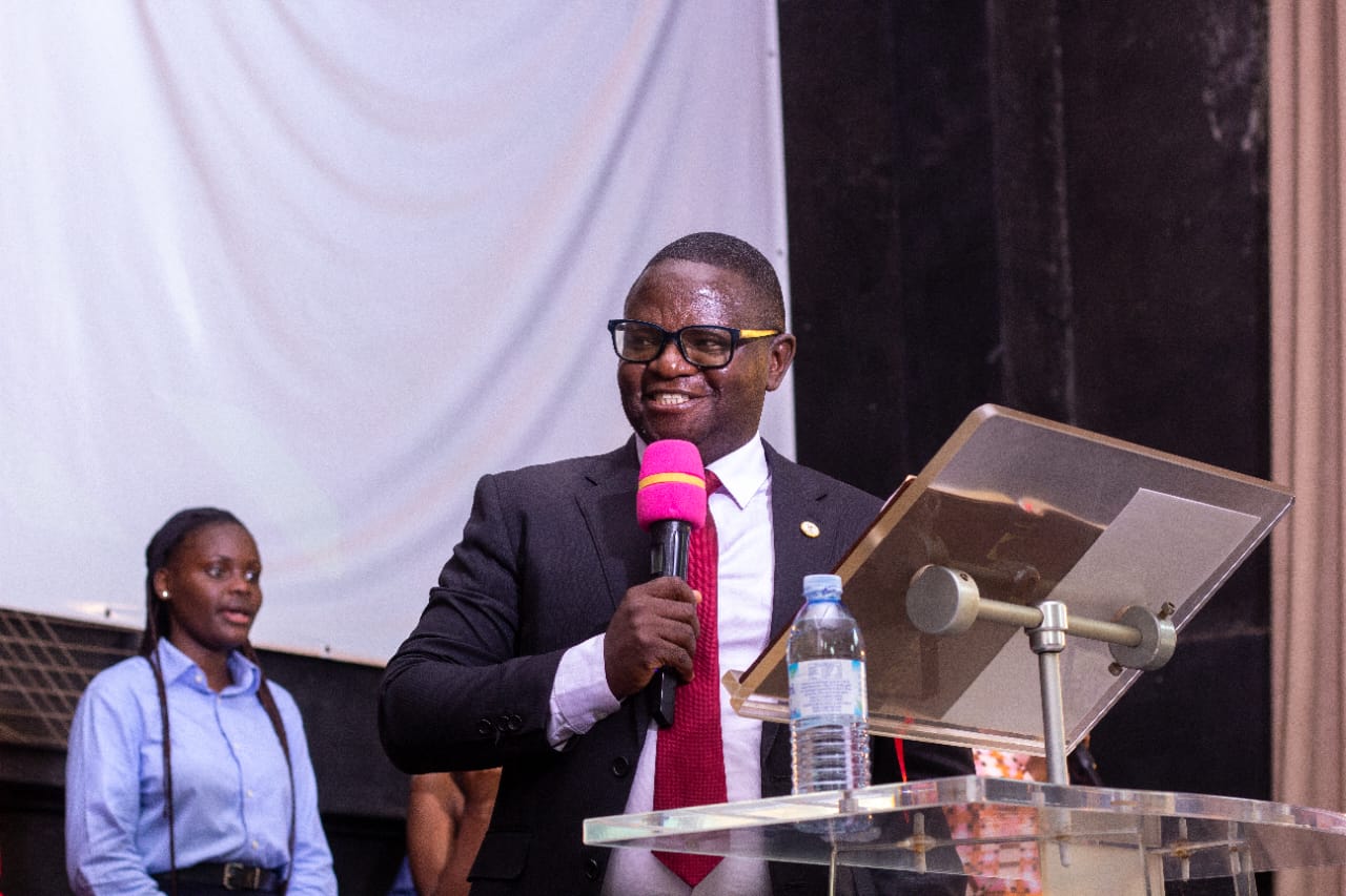 DR. VINCENT BYAMUKAMA